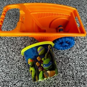 Wheel Barrel & Teen Age Mutant Ninja Beach Pail